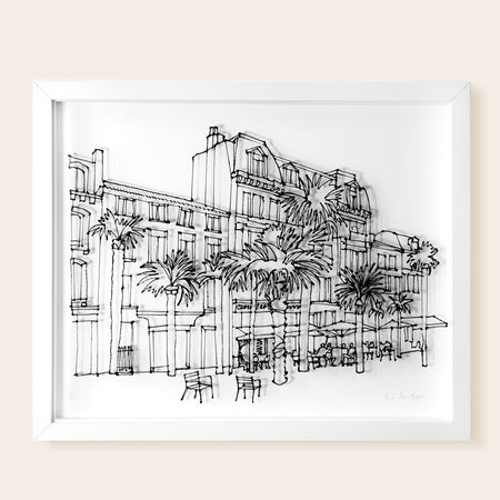 Façades et palmiers, terrasse café, chaises et personnes en terrasse, dessin en fil3D, noir et blanc, fond blanc, encadré